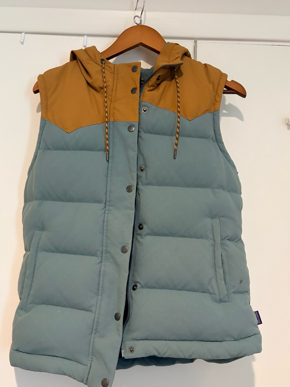 Patagonia W’s Bivy Hooded Vest - Jacket
Shadow blue with yellow